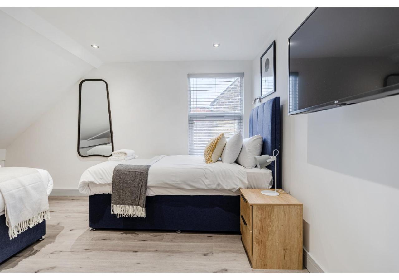 Cozy And Stylish 2 Bedroom Flat In Greater London Exterior foto